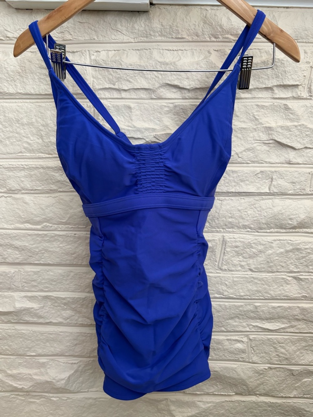 Athleta Royal Blue Ruched Tankini Top Criss Cross Back Straps 36D / DD Underwire